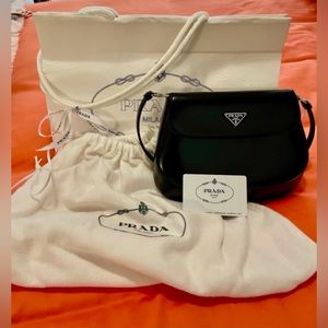 Prada cleo crushed Leather hand bag authentic 100%
